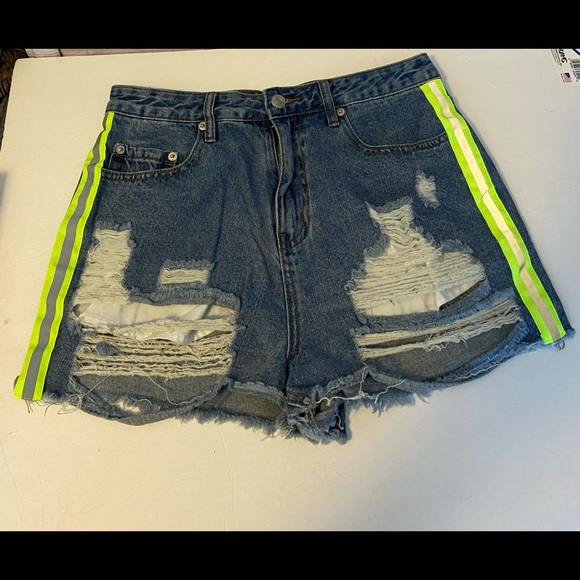Signature8 Destroyed Highrise Striped Shorts Sz L - Picture 2 of 7